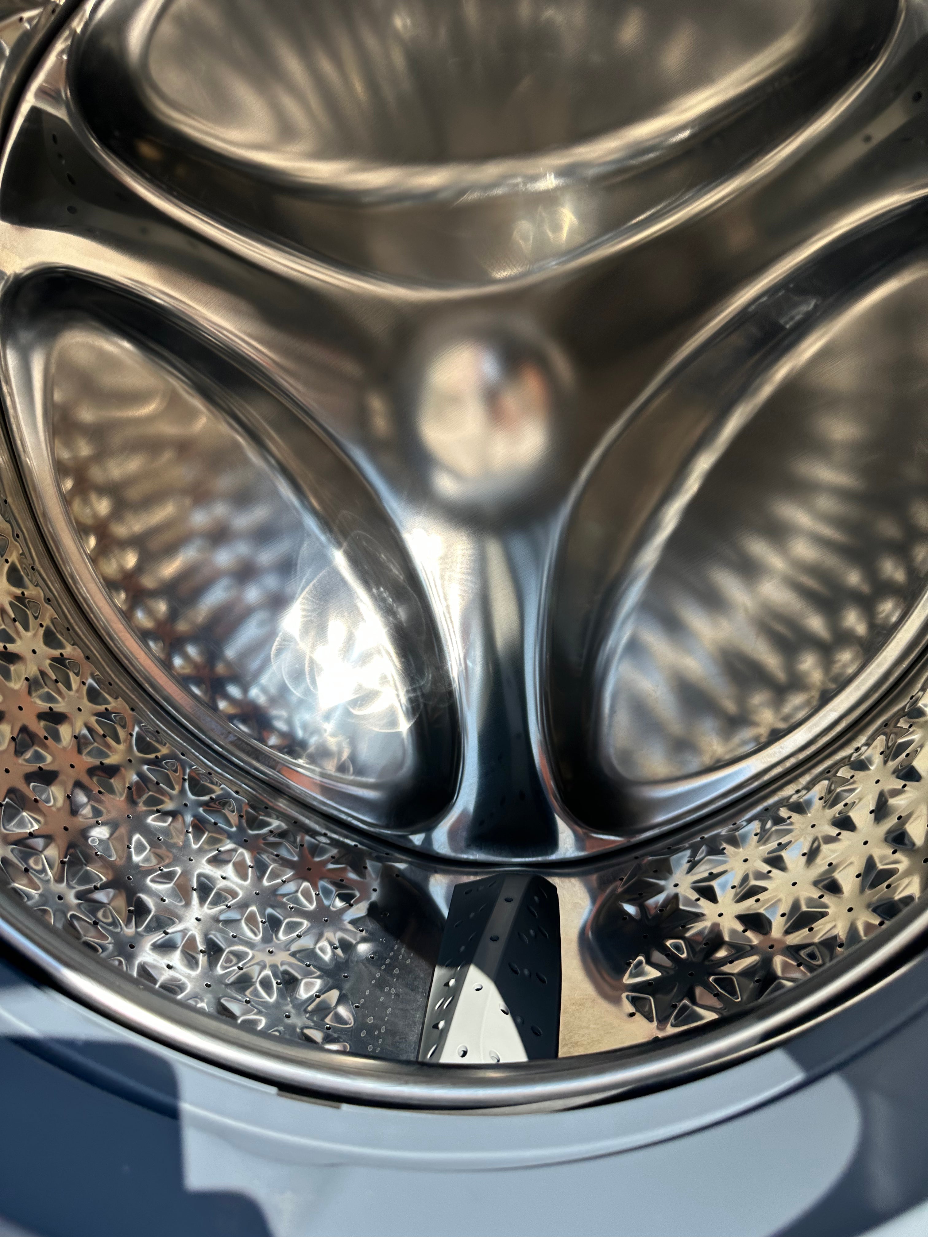 Lave-Linge VALBERG 7 Kg NEUF ( Avec Défaut d’Aspect ) GARANTIE 1 AN