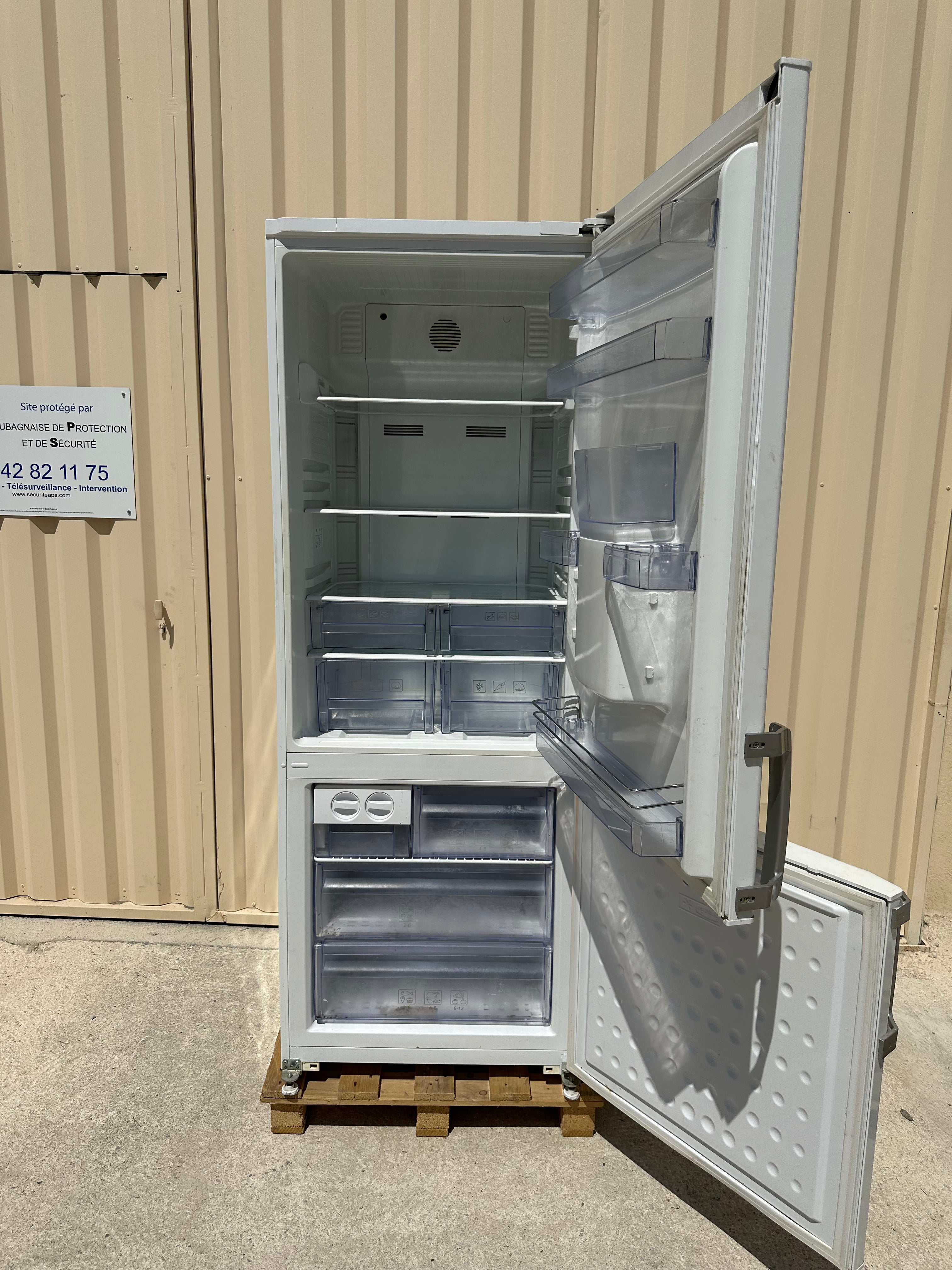 Frigo Combiné BEKO Grande Capacité GARANTIE 1 AN