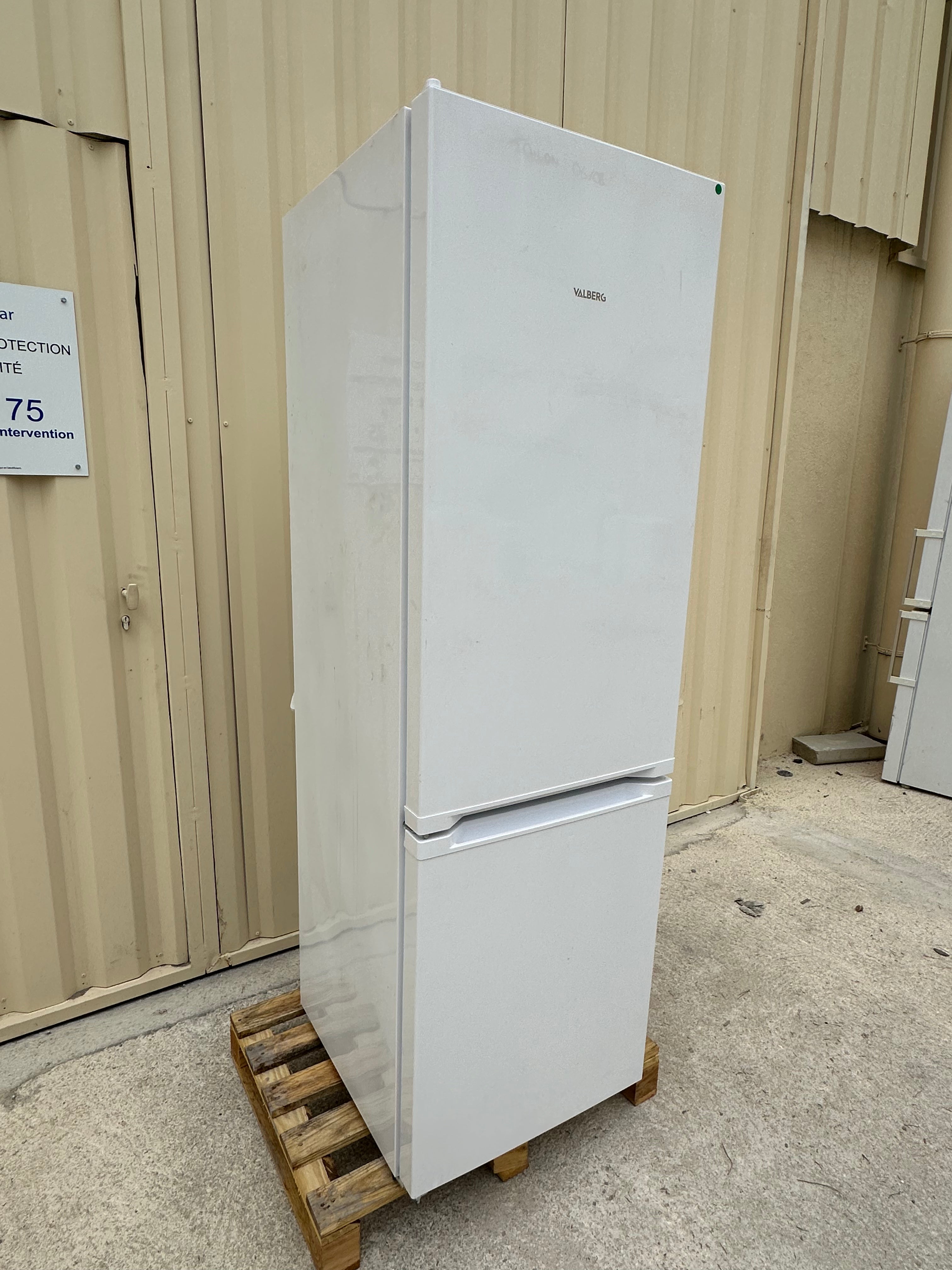 Frigo Combiné VALBERG Garantie 1 An