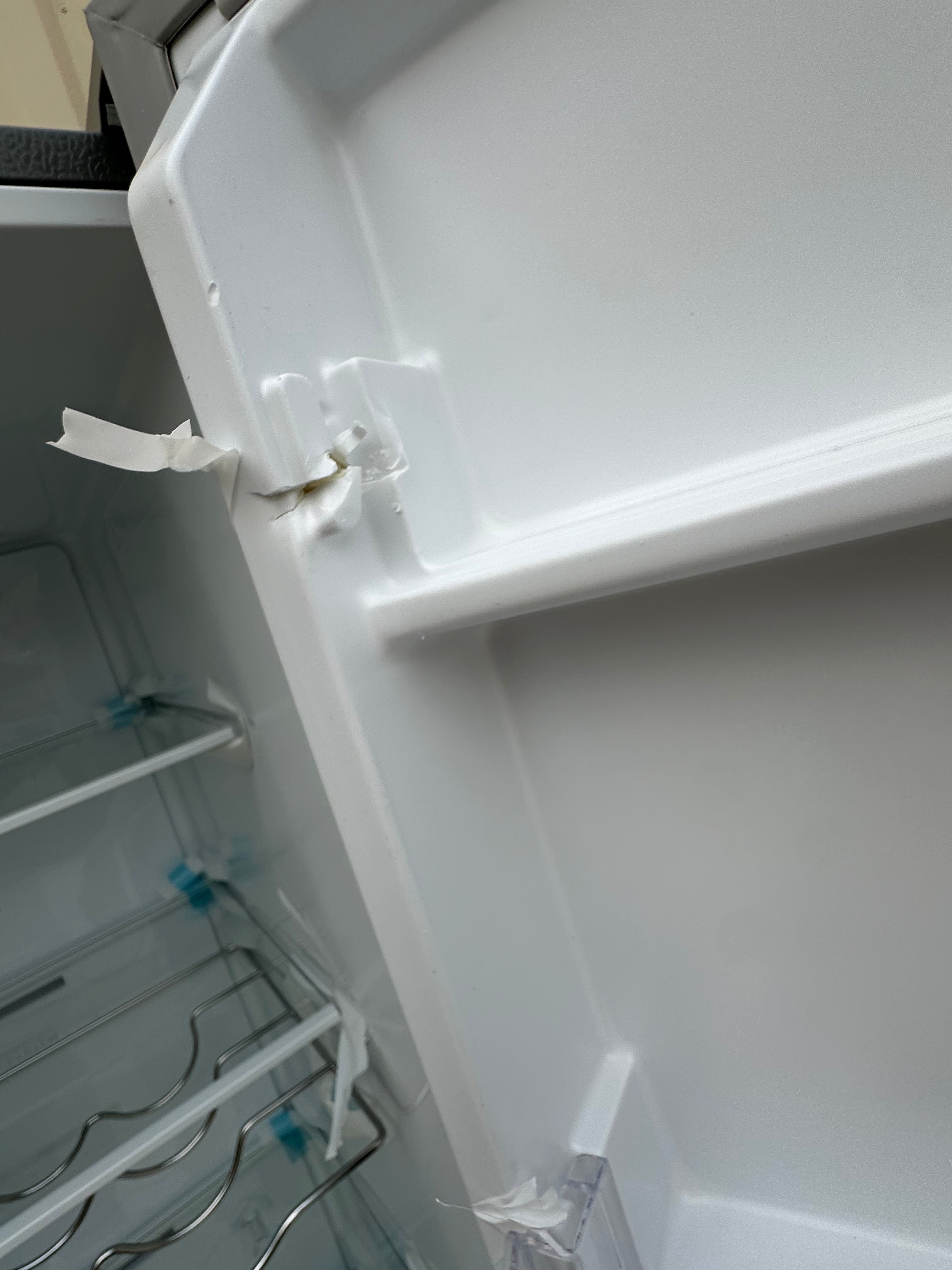 Frigo Simple ESSENTIEL B No Frost NEUF ( Avec Défaut d’Aspect ) GARANTIE 1 AN