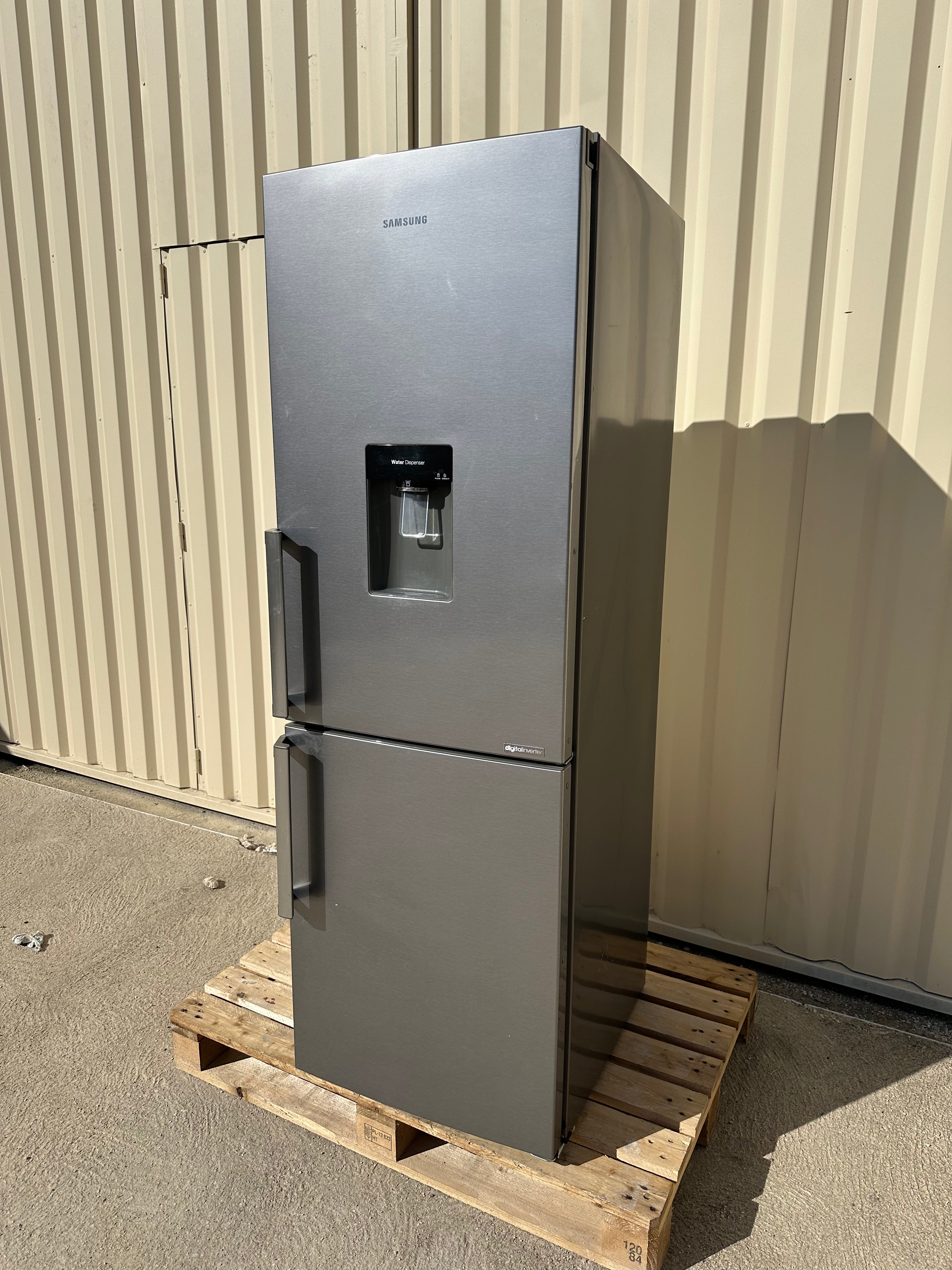 Frigo Combiné SAMSUNG No Frost Et Distributeur d’Eau GARANTIE 6 MOIS