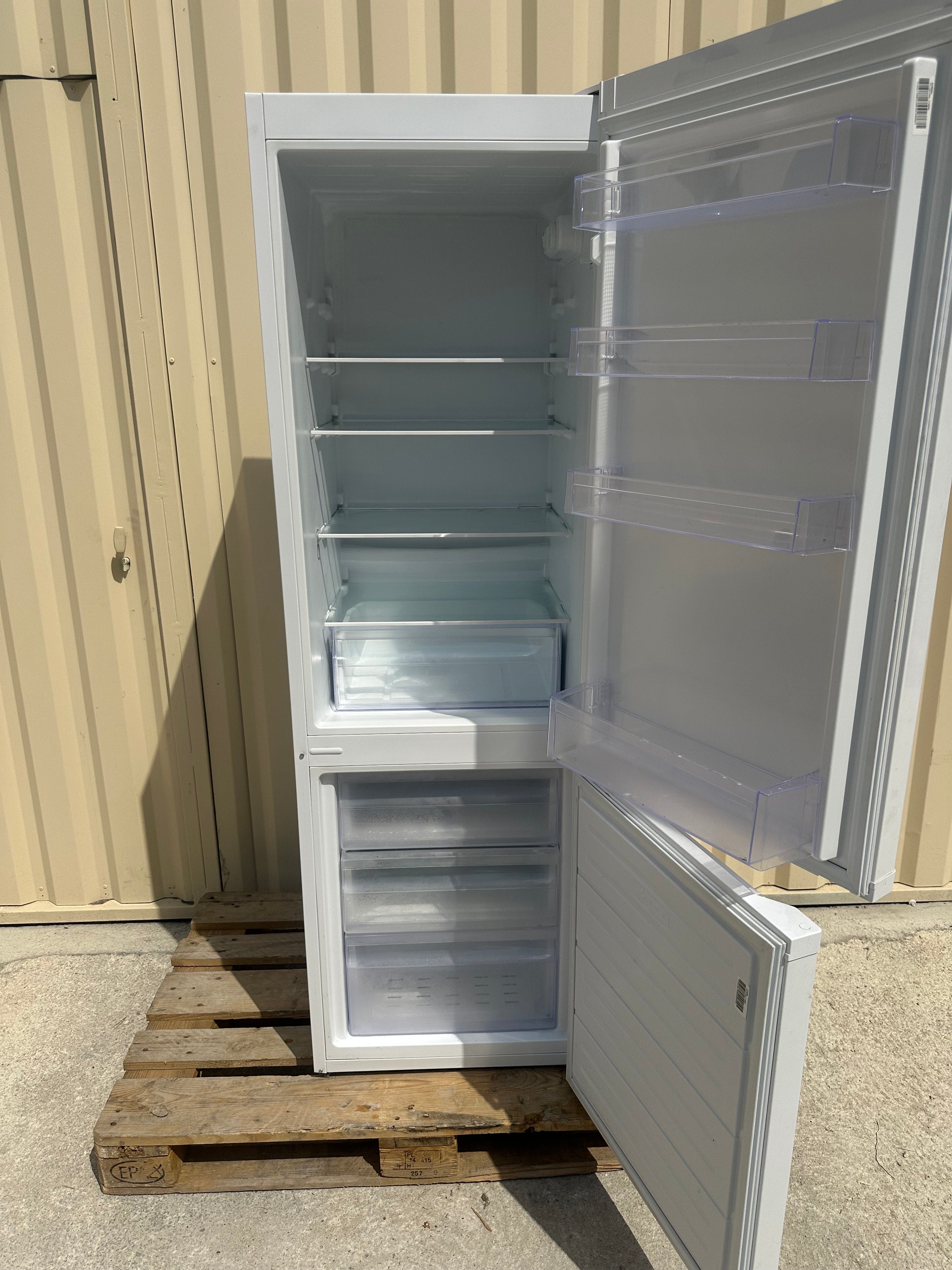 Frigo combiné VALBERG Garantie 1 An