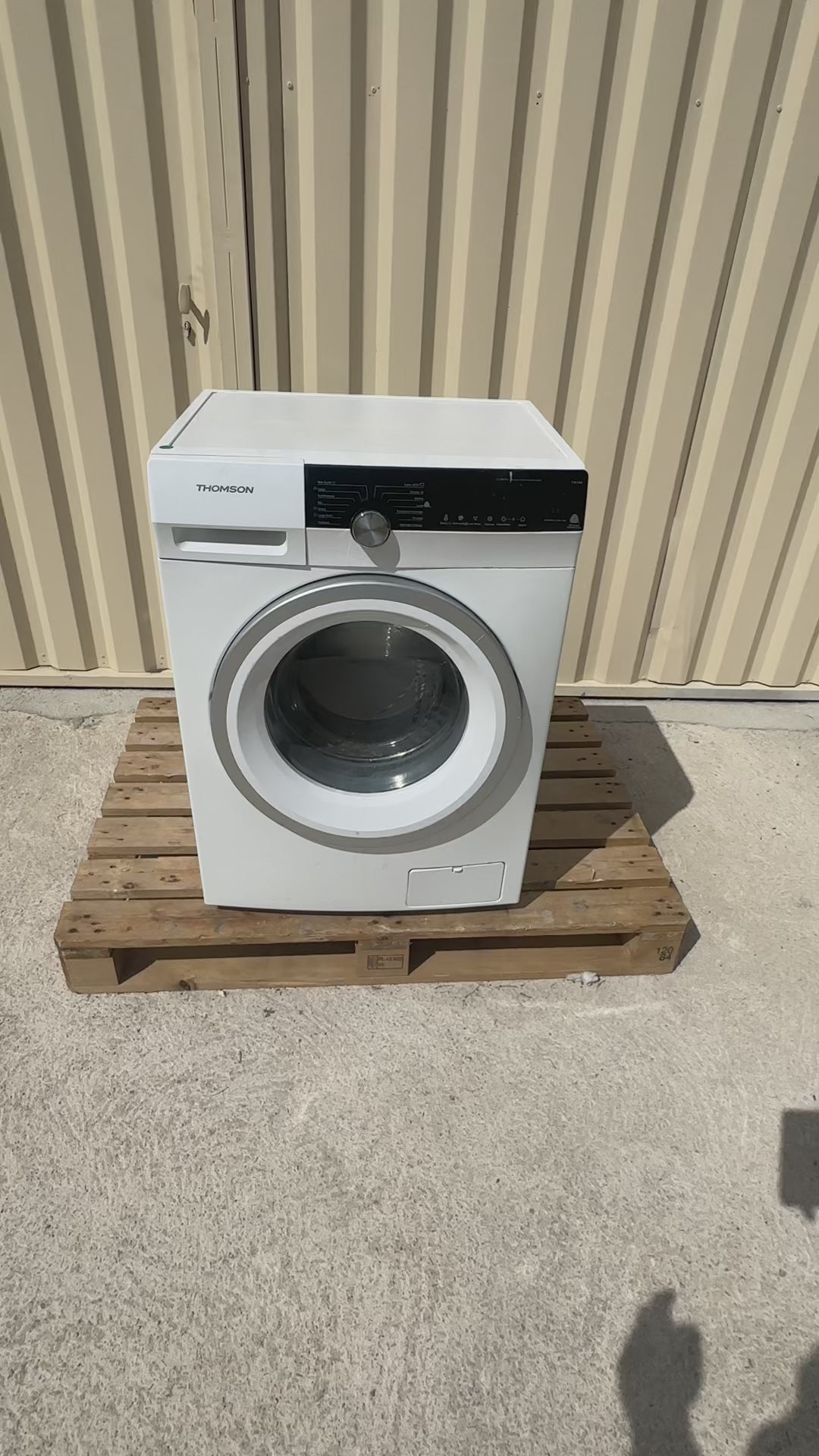 Charger la vidéo : Lave-Linge THOMSON 8 Kg GARANTIE 1 AN