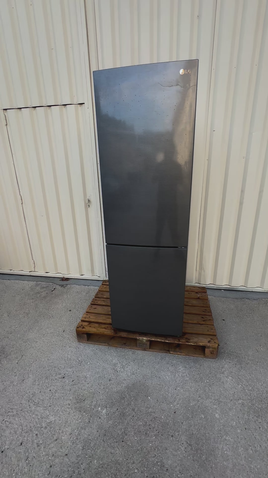 Charger la vidéo : Frigo Combiné LG No Frost GARANTIE 1 AN