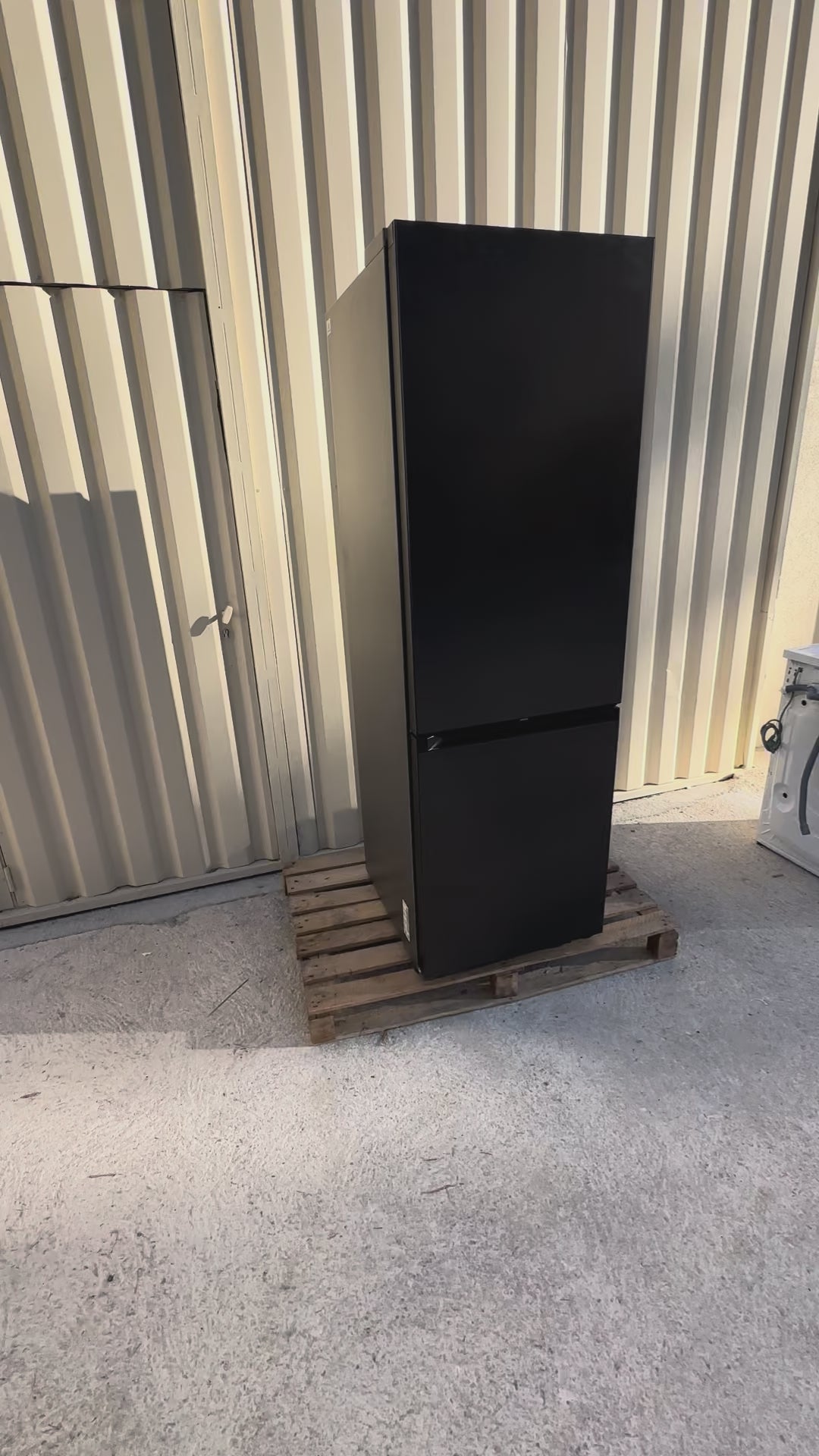 Charger la vidéo : Frigo Combiné SAMSUNG No Frost Neuf ( Jamais Servi ) GARANTIE 2 ANS
