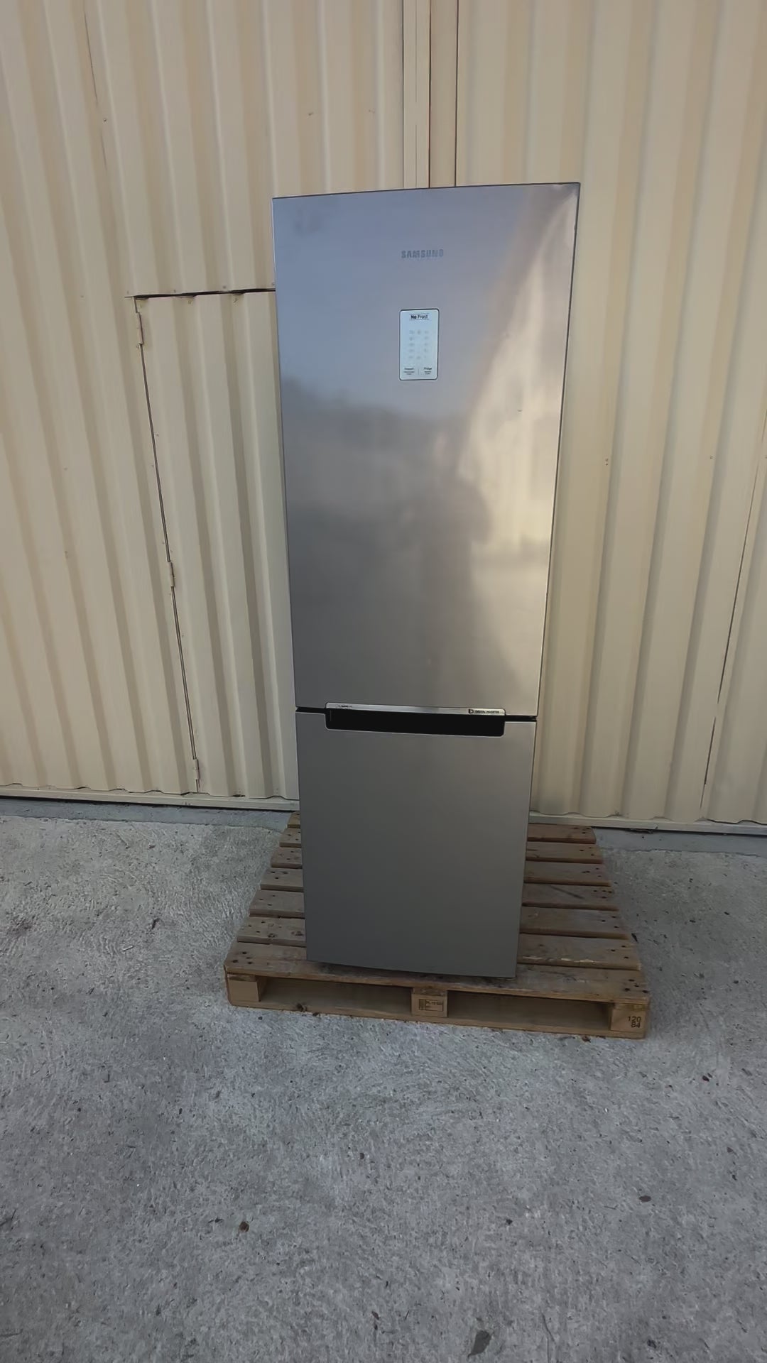 Charger la vidéo : Frigo Combiné SAMSUNG No Frost GARANTIE 1 AN